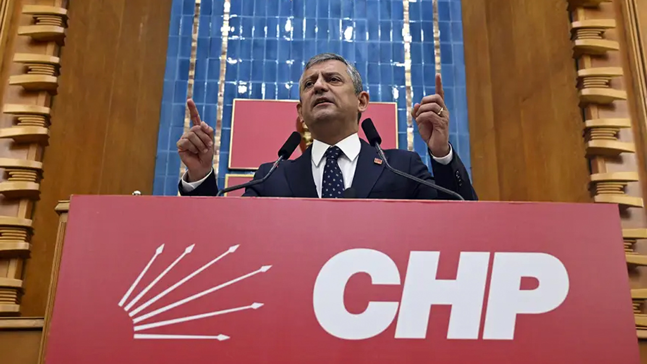 Yeni parti için kaç milletvekili istifa edecek? 1 ozgur ozel aa
