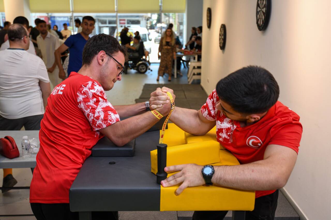 Bursa'da sporun birleştirici gücü engelleri aştı 3 Bursa'da sporun birleştirici gücü engelleri aştı