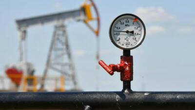 ABD'nin İran'a yönelik saldırılarını durdurmasıyla petrol fiyatları düştü.
