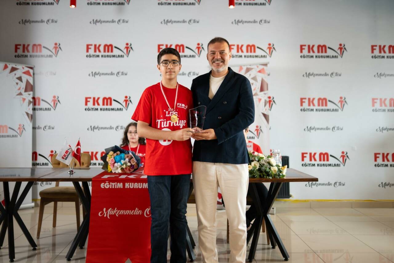 FKM'den 2026 LGS'de 3 Türkiye birincisi! 8 FKM Eğitim Kurumları, 2026 LGS'de 3 Türkiye Birincisi Çıkardı