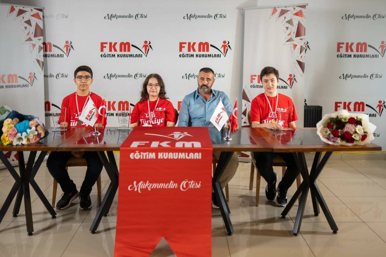 FKM'den 2026 LGS'de 3 Türkiye birincisi! 5 FKM Eğitim Kurumları, 2026 LGS'de 3 Türkiye Birincisi Çıkardı
