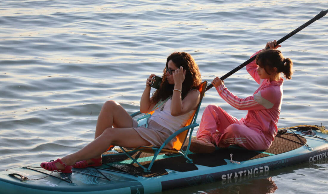 Sabah 5’te buluşuyorlar, 700 kişi sırada! Sakarya'da Sapanca Gölü'nde Stand-Up Paddle (SUP) ismi verilen ve yaygınlaşmaya