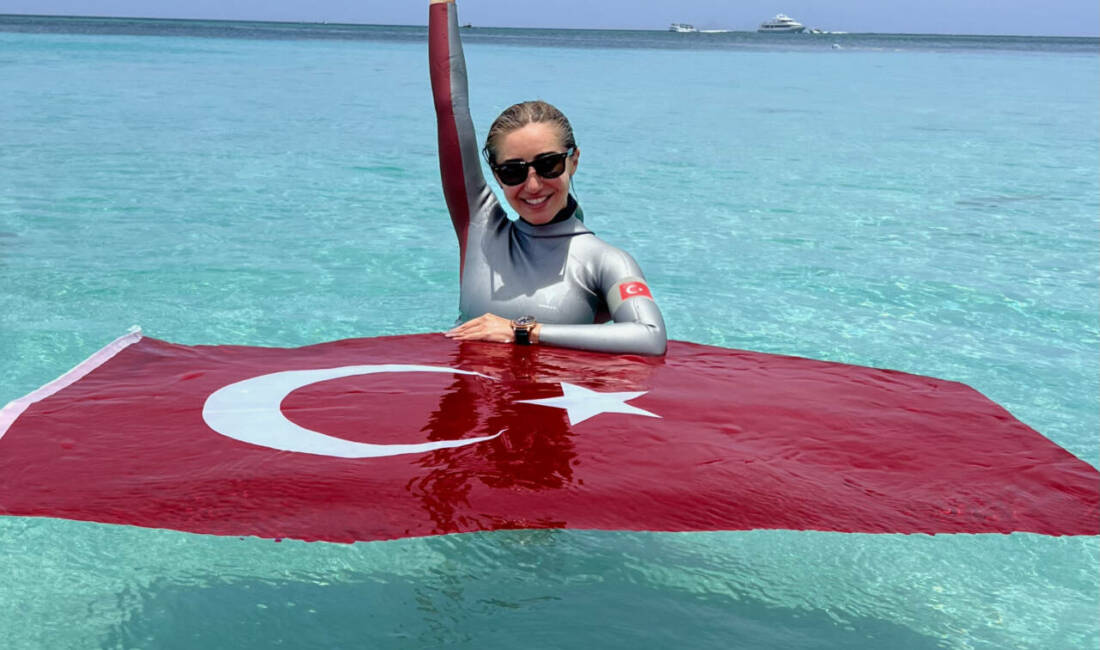 Şahika Ercümen, iki altın madalya kazanarak Türkiye şampiyonu oldu Milli sporcu ve serbest dalış dünya rekortmeni Şahika Ercümen, Antalya’nın