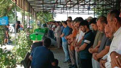 Batman'da mezarlık ziyaretinde uğradıkları silahlı saldırıda hayatını kaybeden Mehmet Direk