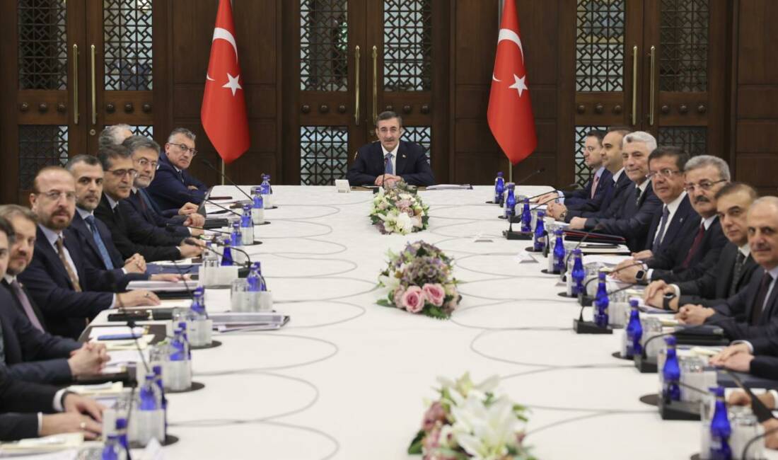 Sanayiciye yeni kredi paketi Cumhurbaşkanı Yardımcısı Cevdet Yılmaz başkanlığında toplanan Ekonomi Koordinasyon Kurulu, imalat
