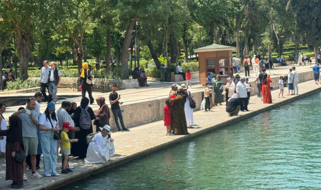 Şanlıurfa kavruldu! Sıcaklık bakın kaç derece… Şanlıurfa'da 45 dereceyi bulan sıcak hava, günlük yaşamı olumsuz etkilerken