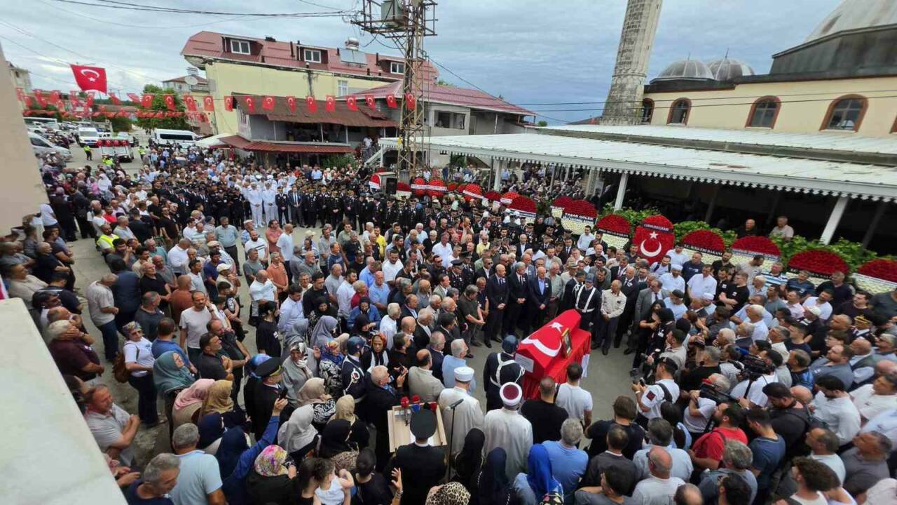 sehit uzman cavus son yolculuguna ugurlandi 01b5190d8f20