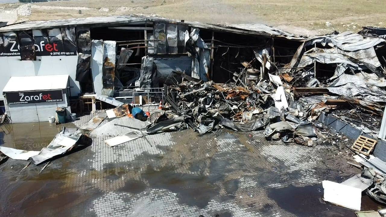 sucuk fabrikasi yangin sonrasi enkaza dondu 2f8957408446