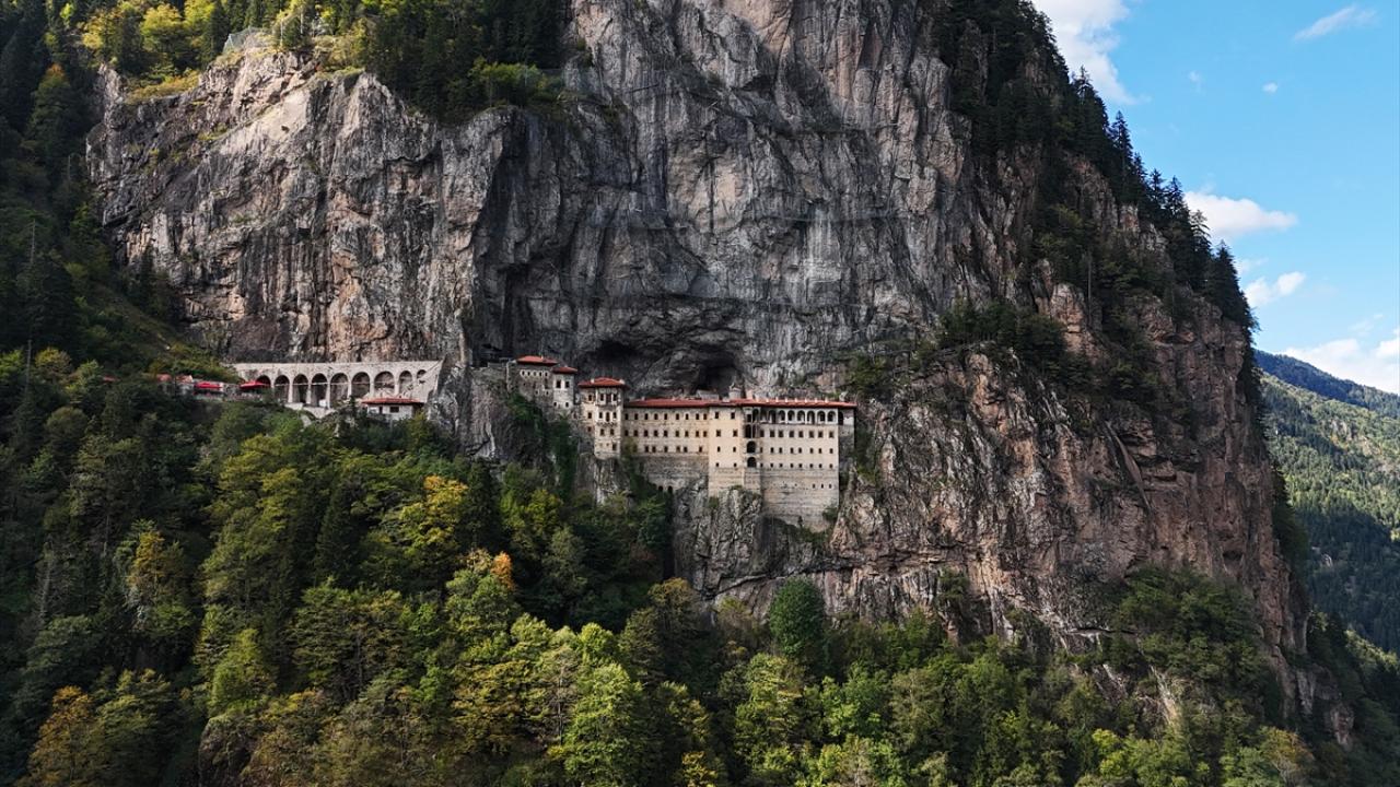 Sümela Manastırı'na rekor ziyaret 1 sumela manastirina rekor ziyaret 7ea9bf67caf9