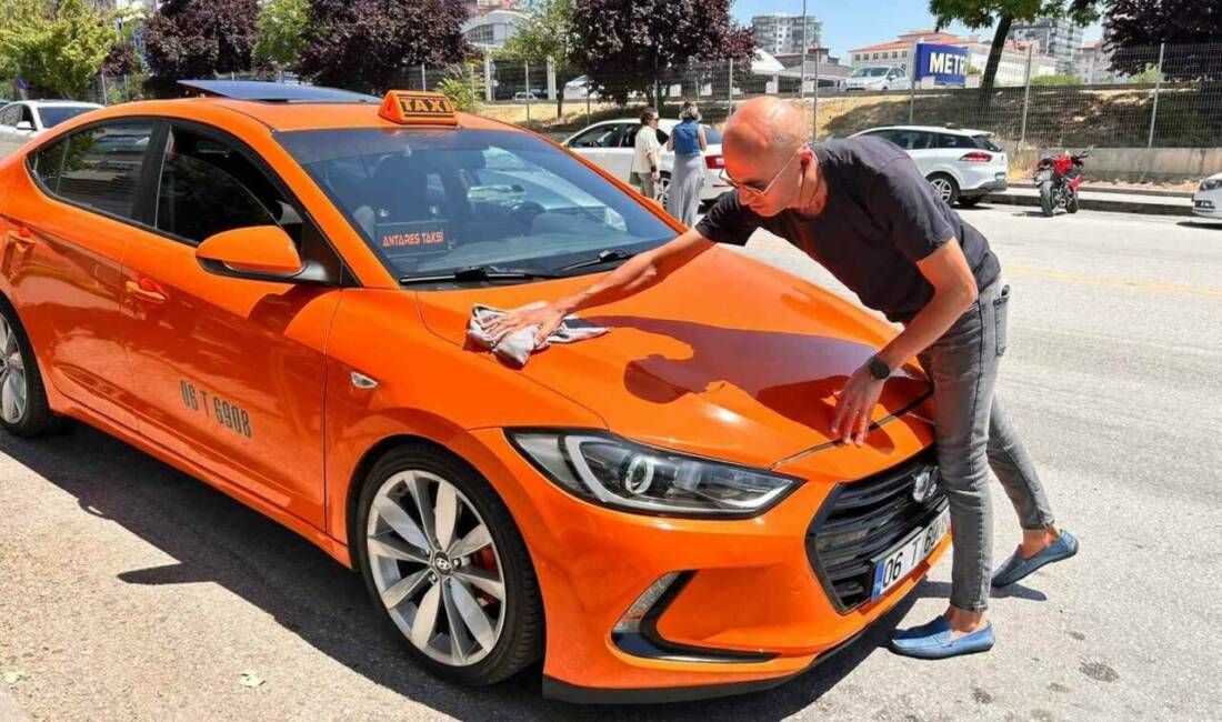 Ankara’da taksicilik yapan Adem Kaya, duraktan aldığı iki yolcunun Giresun’a