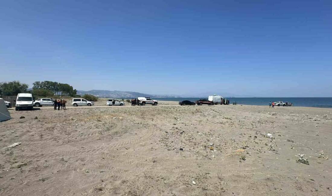 Tekne faciasında ölü sayısı yükseldi Samsun’un Çarşamba ilçesinde 6 kişinin bulunduğu teknenin alabora olması sonucu