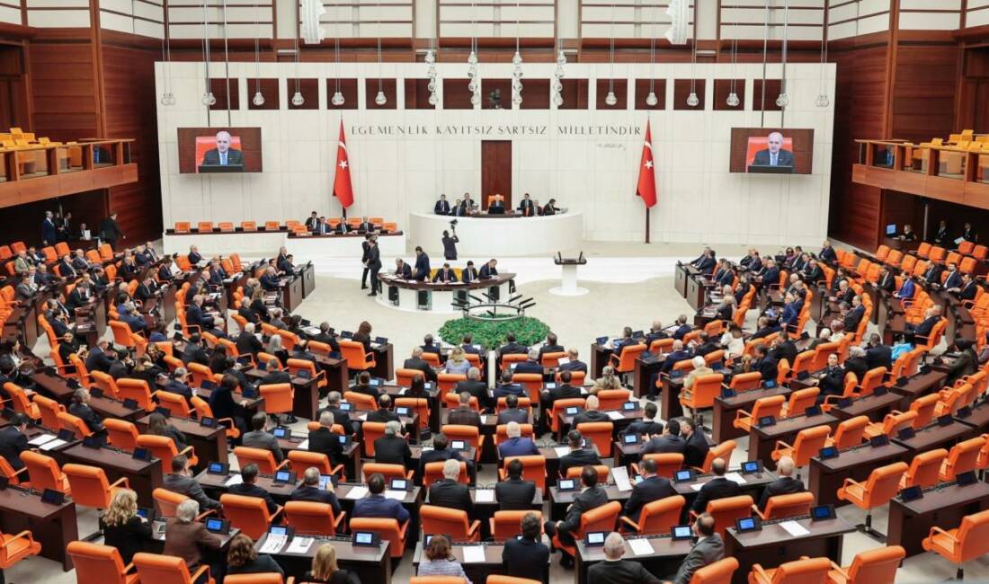 Türk askerinin Somali’deki görev süresi uzatıldı Türk askerinin Aden Körfezi ve Somali'deki görevi 2 yıl daha