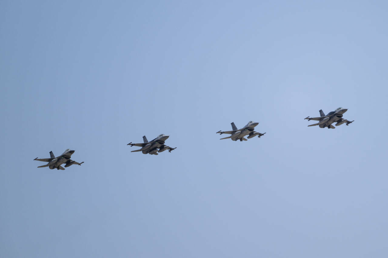 Türk F-16'larına Baltık semalarında kritik görev 2 turk f 16larina baltik semalarinda kritik gorev 45718f4efcf5