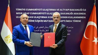 Ulaştırma ve Altyapı Bakanı Abdulkadir Uraloğlu, Mısır ile Türkiye arasında