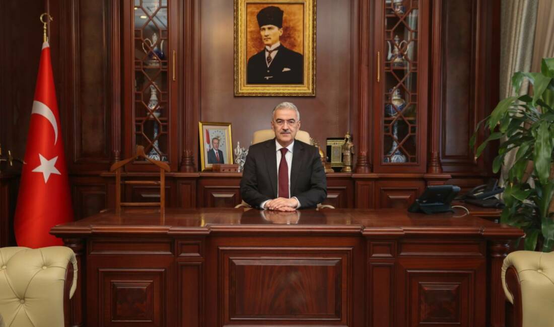 Bursa Valisi Ayyıldız’dan Bayramı mesajı Bursa Valisi Erol Ayyıldız, 24 Temmuz Gazeteciler ve Basın Bayramı
