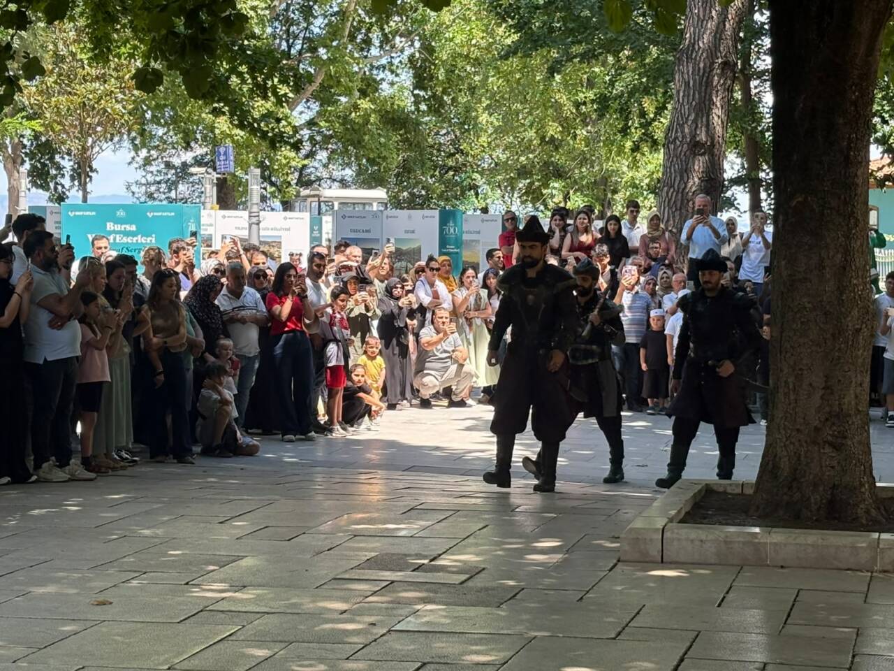 Bursa’da turistler oraya akın etti! Hayranlıkla izlediler... 2 whatsapp image 2026 07 05 at 144743 2
