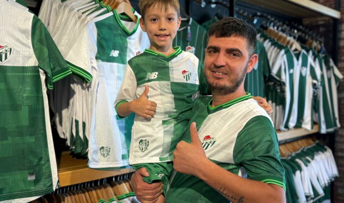 Yeni sezonda 1.Lig'de mücadele edecek olan Bursaspor'da 2026-2027 sezonu formaları
