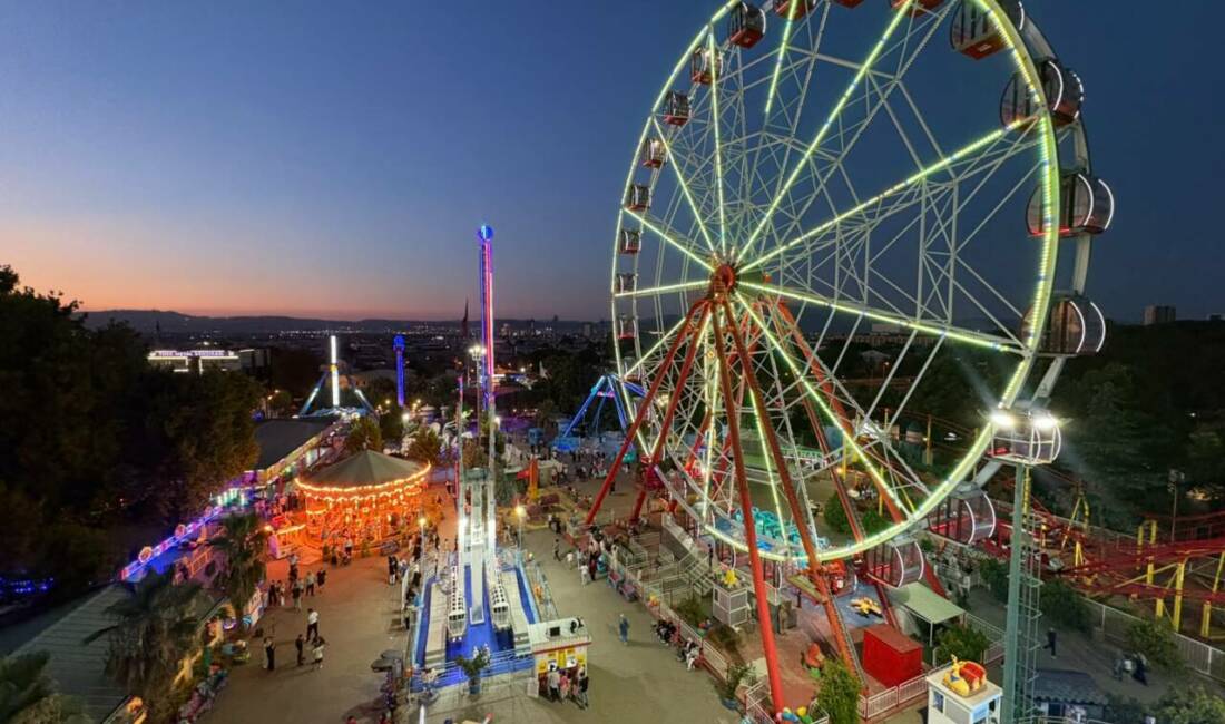 Bursa'nın yıllardır eğlence adreslerinden biri olan Kültürpark Lunapark, eski yoğun