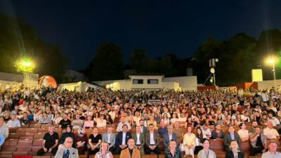 ​Bursa’da günlerdir süren kültürel şölen, bu akşam Kültürpark Açık Hava