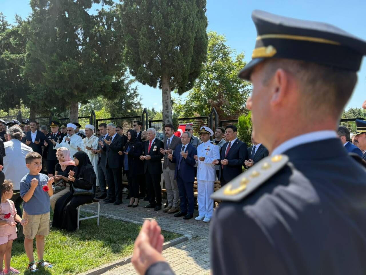 Bursa’da 15 Temmuz törenleri: Şehitlikte duygusal anma... 10 whatsapp image 2026 07 15 at 113003 1