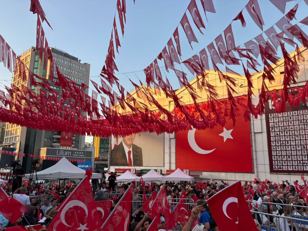Bursa'da 15 Temmuz ruhu arşa çıktı! Meydanlar doldu taştı 8 whatsapp image 2026 07 15 at 205511 2