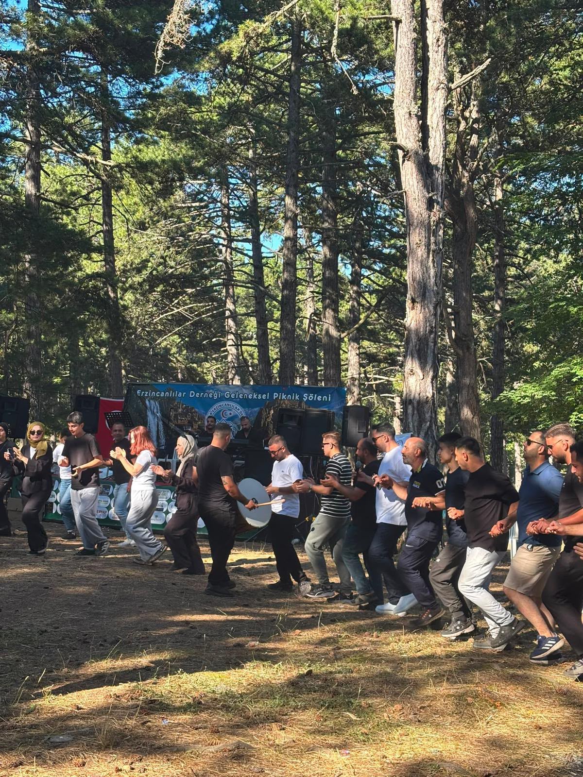 Binlerce Erzincanlı Bursa’da tek yürek oldu! Piknik şöleninden renkli görüntüler 13 whatsapp image 2026 07 19 at 133546 1