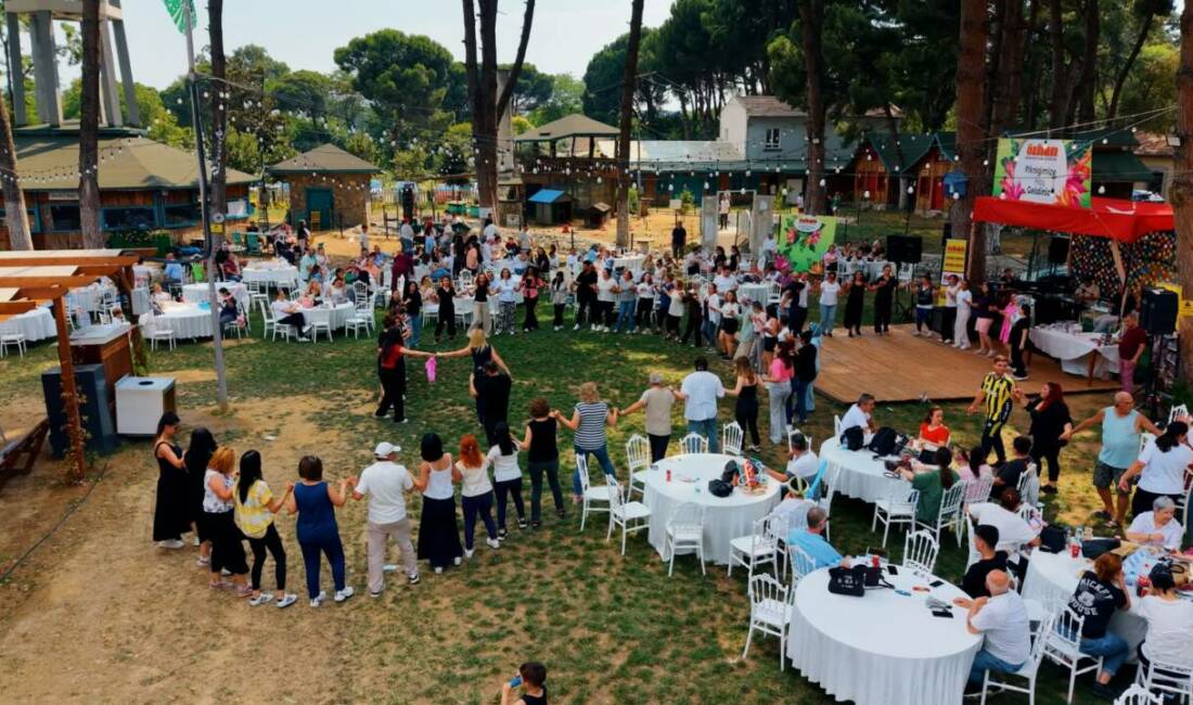 Özhan ailesi geleneksel piknikte buluştu Özhan Marketler Zinciri, her yıl çalışanlarını bir araya getiren geleneksel