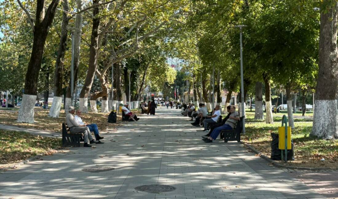 Bursa kavruldu! Termometreler bakın kaç dereceyi gördü… Bursa’da etkisini artıran sıcak hava dalgasıyla birlikte termometreler 37 derecenin