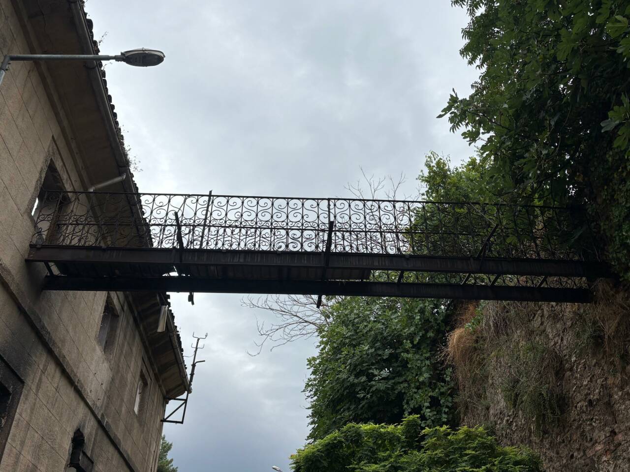 Bursa’da bir dönemin vazgeçilmez adresiydi! Bugün ise sessizliğe mahkum... 3 whatsapp image 2026 07 25 at 134537 3