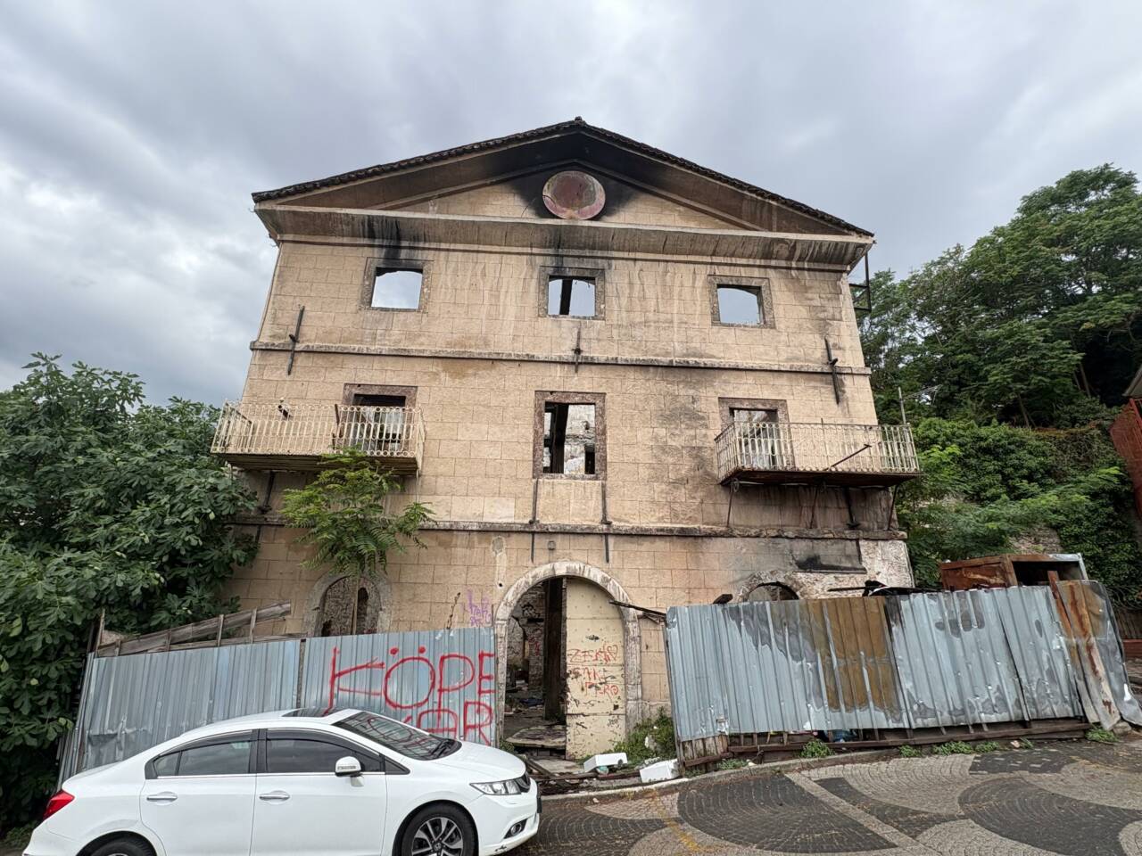 Bursa’da bir dönemin vazgeçilmez adresiydi! Bugün ise sessizliğe mahkum... 7 whatsapp image 2026 07 25 at 134537
