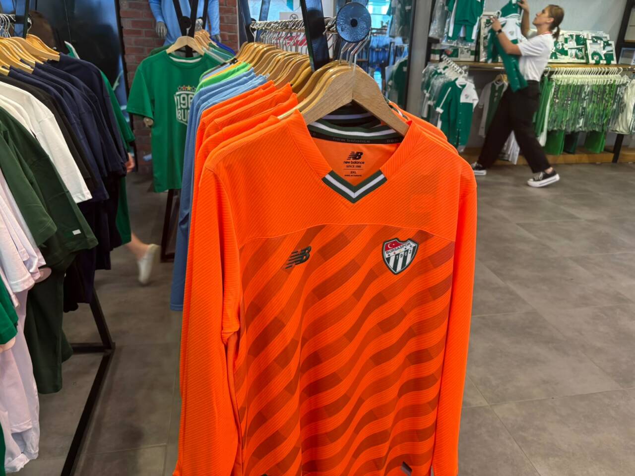 Fetih forması ve yeni ürünler Bursastore’da 8 whatsapp image 2026 07 26 at 113811 2