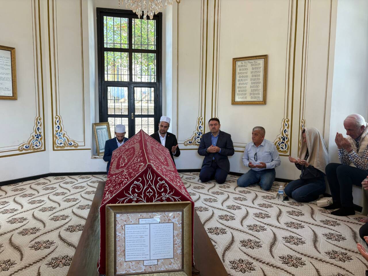 Bursa'dan tarihin kalbine yolculuk! İlk durak Hayme Ana Türbesi 6 whatsapp image 2026 07 27 at 115937 1