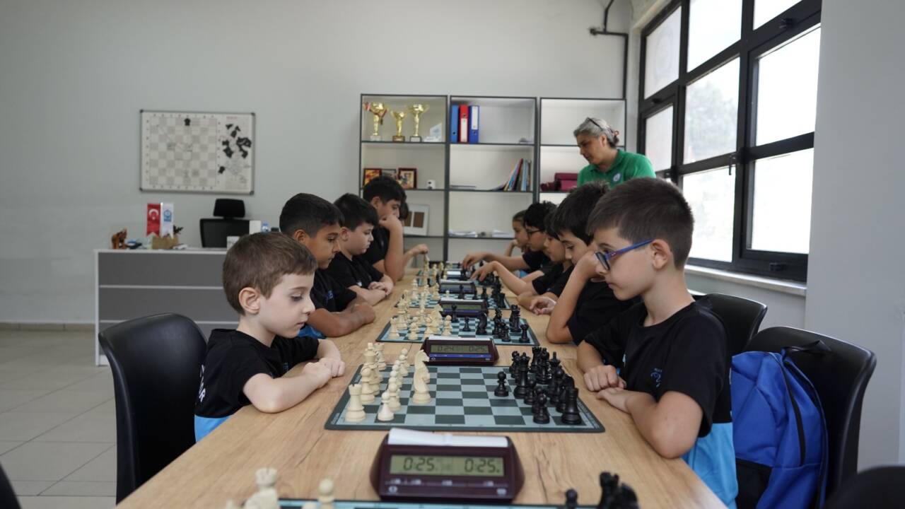 Bursa’da binlerce çocuk sporla buluşuyor 9 Bursa Yıldırım’da Yaz Spor Okulları coşkusu sürüyor
