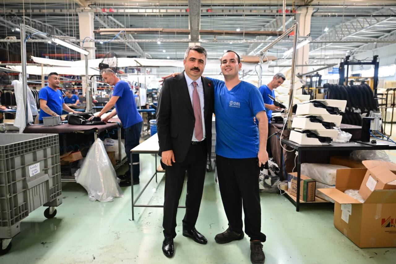 Fwd: [BASIN BÜLTENİ-FOTOĞRAFLI] YILDIRIM BELEDİYESİ’NDEN İSTİHDAMA GÜÇLÜ DESTEK