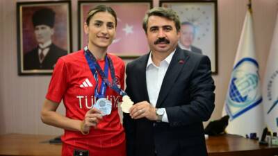 Kazakistan’dan iki madalya ile dönen Yıldırım Belediyesi Jimnastik Spor Kulübü’nün