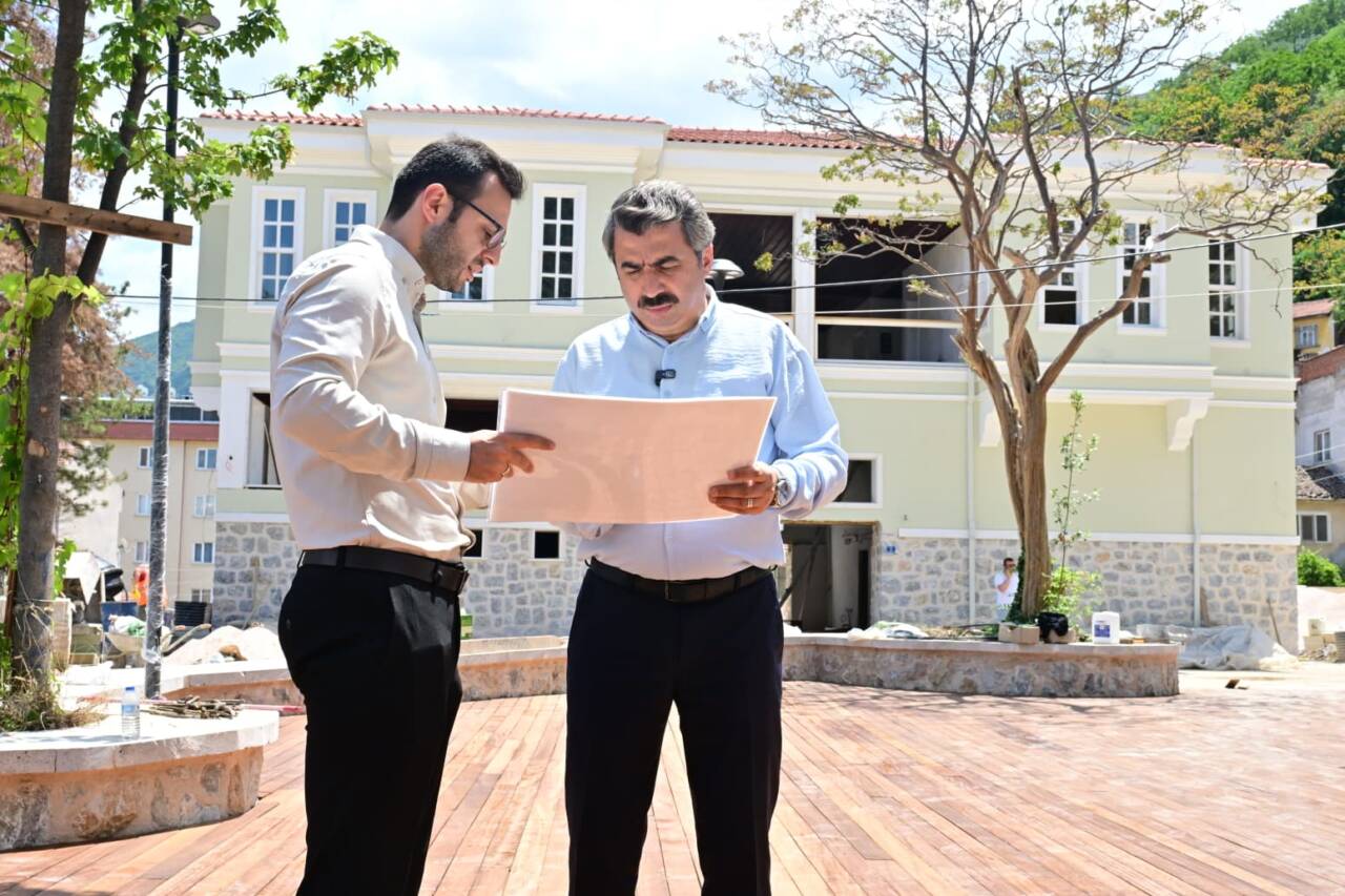 Bursa'nın gizli hazinesi yeniden doğuyor! 1 FEVZİYE PARKI VE TARİHİ KÖŞKTE GERİ SAYIM BAŞLADI