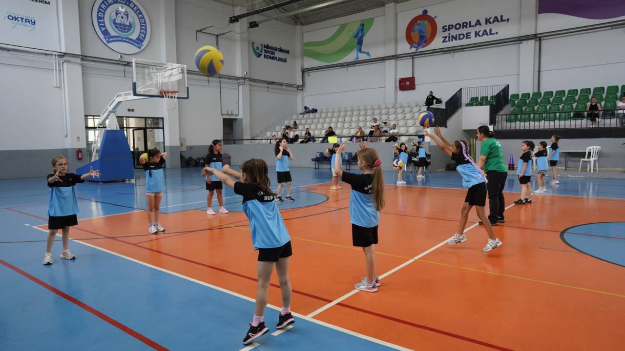 Bursa’da binlerce çocuk sporla buluşuyor 20 Bursa Yıldırım’da Yaz Spor Okulları coşkusu sürüyor