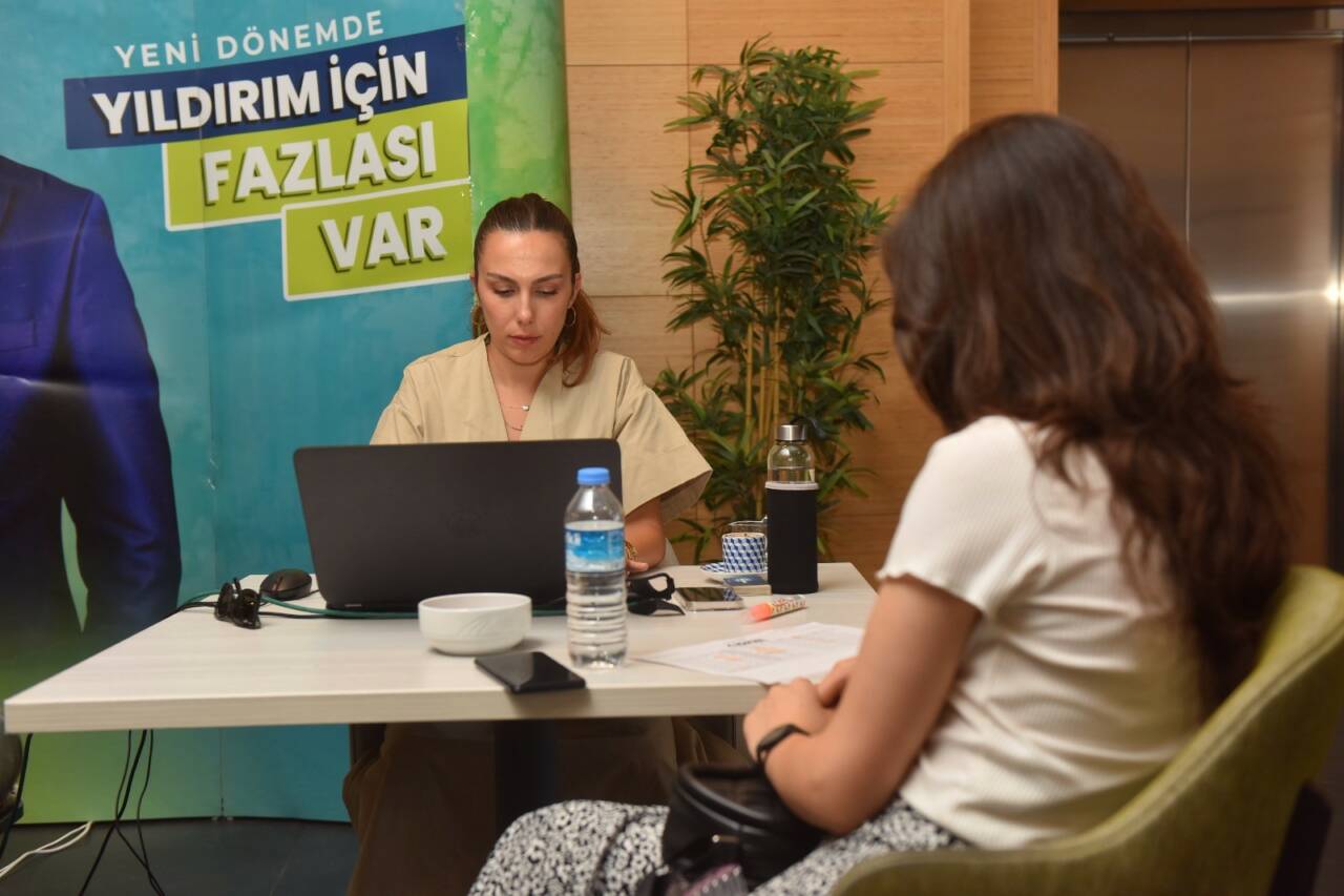 [BASIN BÜLTENİ-FOTOĞRAFLI] YILDIRIM BELEDİYESİ’NDEN ÜNİVERSİTE ADAYLARINA TERCİH DESTEĞİ