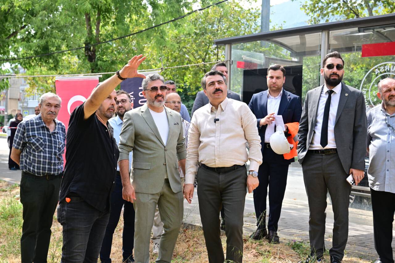 Bursa'nın o mahallesinde dönüşüm için ilk kepçe vuruldu! 30 bin yeni konut... 5 Bursa'nın o mahallesinde dönüşüm için ilk kepçe vuruldu!