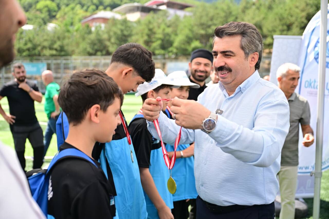 Fwd: [BASIN BÜLTENİ-FOTOĞRAFLI] YILDIRIM'DA KARDEŞLİK KAZANDI