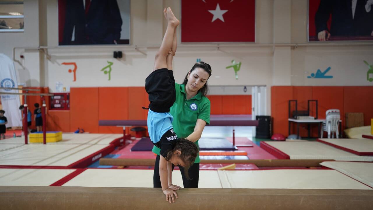 Bursa’da binlerce çocuk sporla buluşuyor 6 Bursa Yıldırım’da Yaz Spor Okulları coşkusu sürüyor