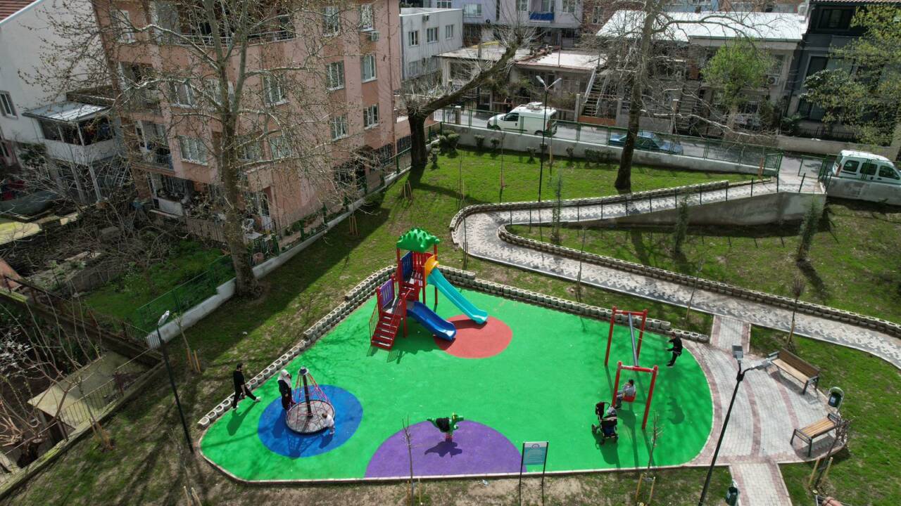 Bursa'da parklara yaz bakımı 7 yb 7
