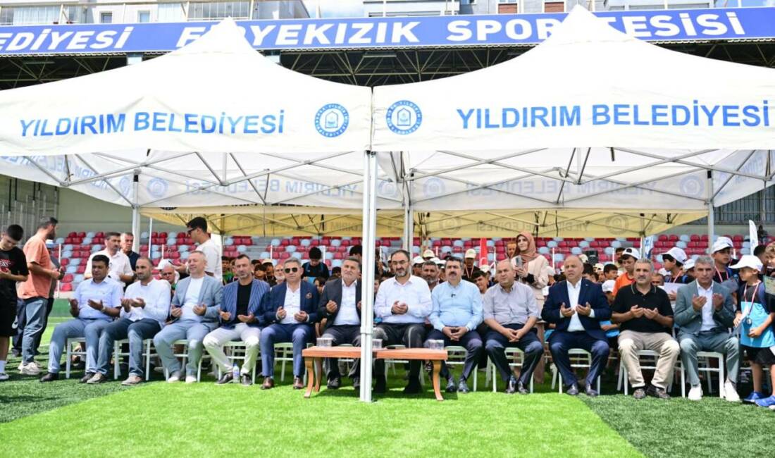 Bursa Yıldırım’da dostluk kazandı Yıldırım Belediyesi’nin katkılarıyla düzenlenen 'Yaz Kur’an Kursları Camiler Arası Futbol