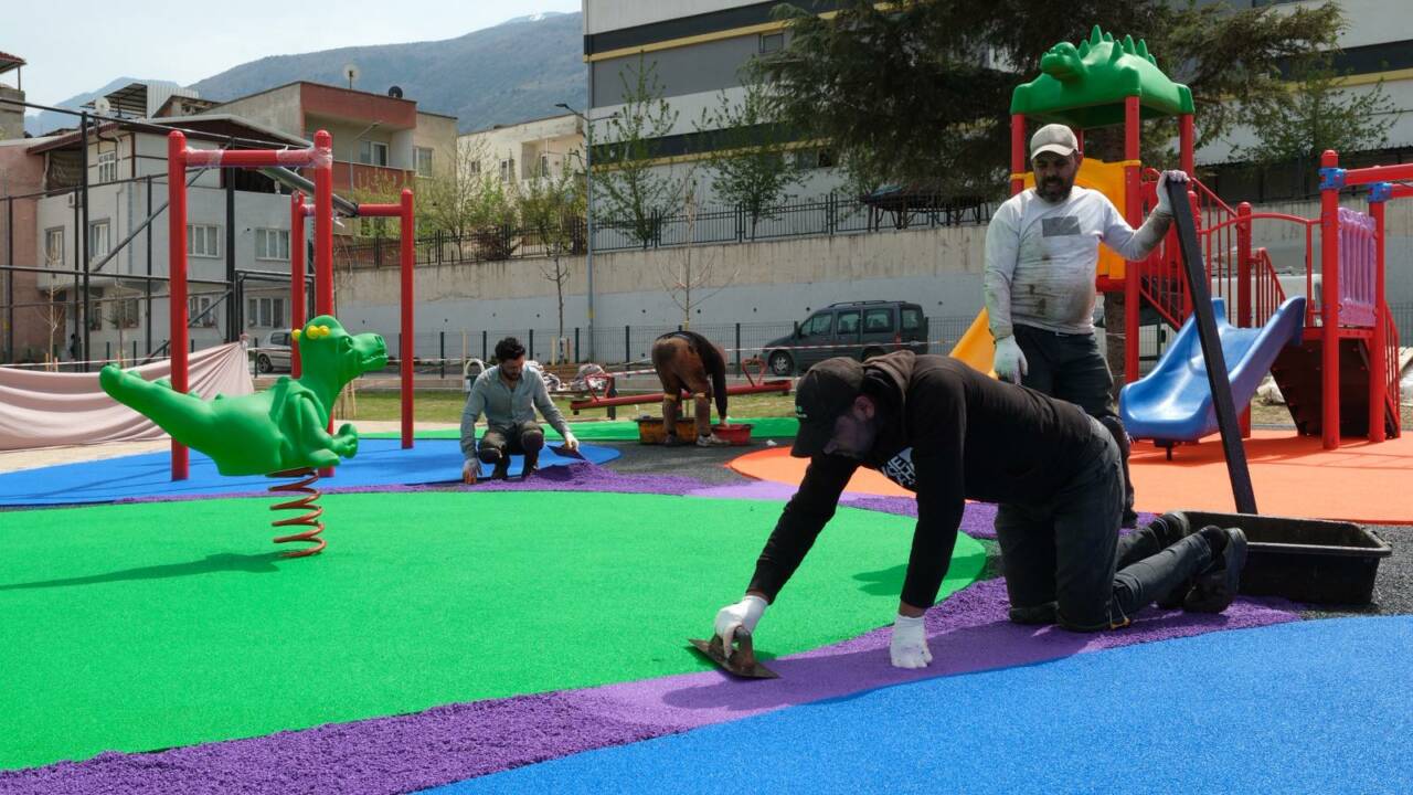 Bursa'da parklara yaz bakımı 9 yb 9
