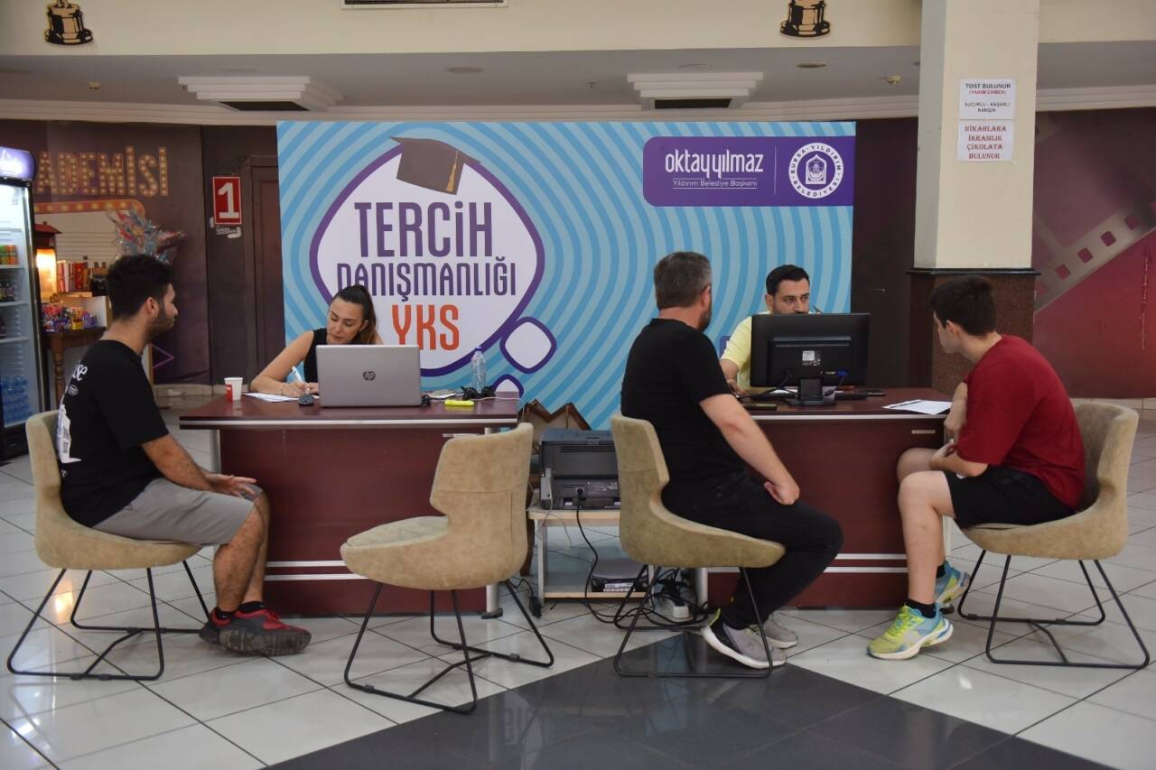 [BASIN BÜLTENİ-FOTOĞRAFLI] YILDIRIM BELEDİYESİ’NDEN ÜNİVERSİTE ADAYLARINA TERCİH DESTEĞİ