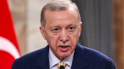 Cumhurbaşkanı Recep Tayyip Erdoğan, İspanya Başbakanı Pedro Sanchez ve Letonya