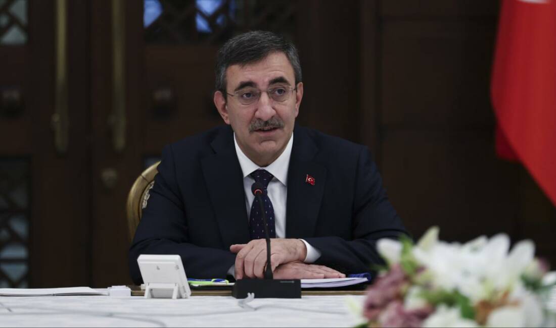Yılmaz: Kıbrıs hiçbir zaman bir Rum adası olmayacaktır Cumhurbaşkanı Yardımcısı Yılmaz, "Anavatan ve Garantör Türkiye, Kıbrıs Türkünün kendi