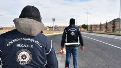 İçişleri Bakanlığı, 81 ildeki denetimlerde 25 göçmen kaçakçısı ile 355