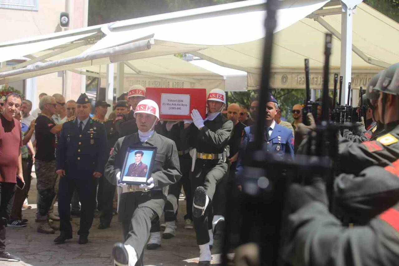 Hakkari’deki Cilo Dağı’nda zirve tırmanışı yaparken irtibatı kesilen ve bir